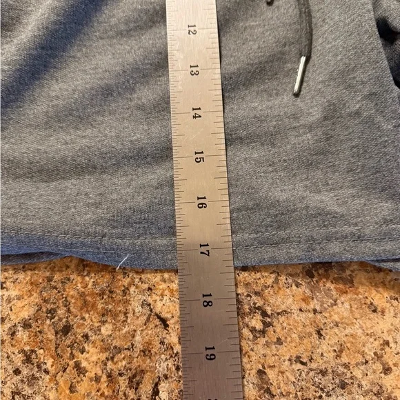 Women’s Lightweight Drawstring Waist Shorts With Front Pockets Size XL Gray NWOT - Picture 6 of 8